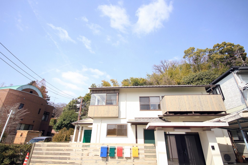 ＼入居者募集中！／女子学生専用リノベシェアハウスKURUMAZA HOUSE